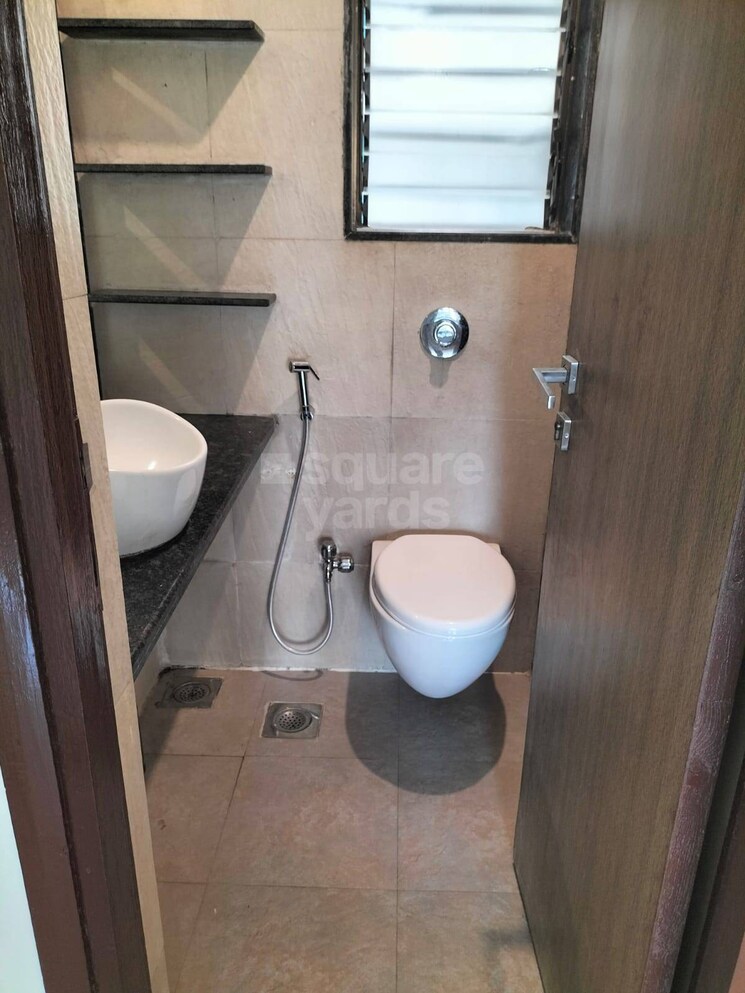 Bathroom, evershine-embassy 2 Bedroom 950 Sq.Ft. Apartment In Andheri West Mumbai 5440977