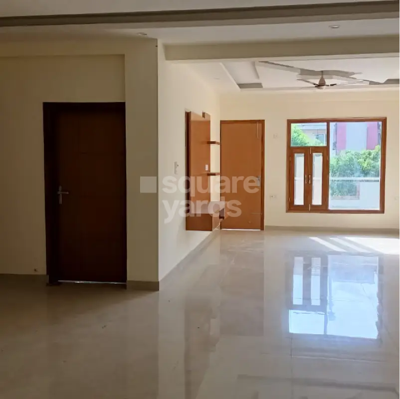 4 BHK 2700 Sq.Ft. Builder Floor in Ansal Esencia - Amara Villas