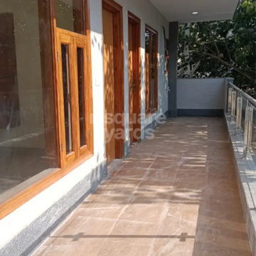 Balcony in 4 BHK Builder Floor at Ansal Esencia - Amara Villas, Sector 67 – for Rent