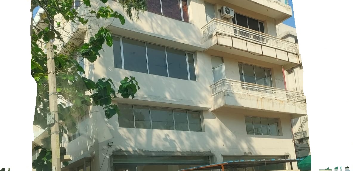 Rental Commercial Office Space 75 Sq.Mt. in Godrej Eternia, Industrial