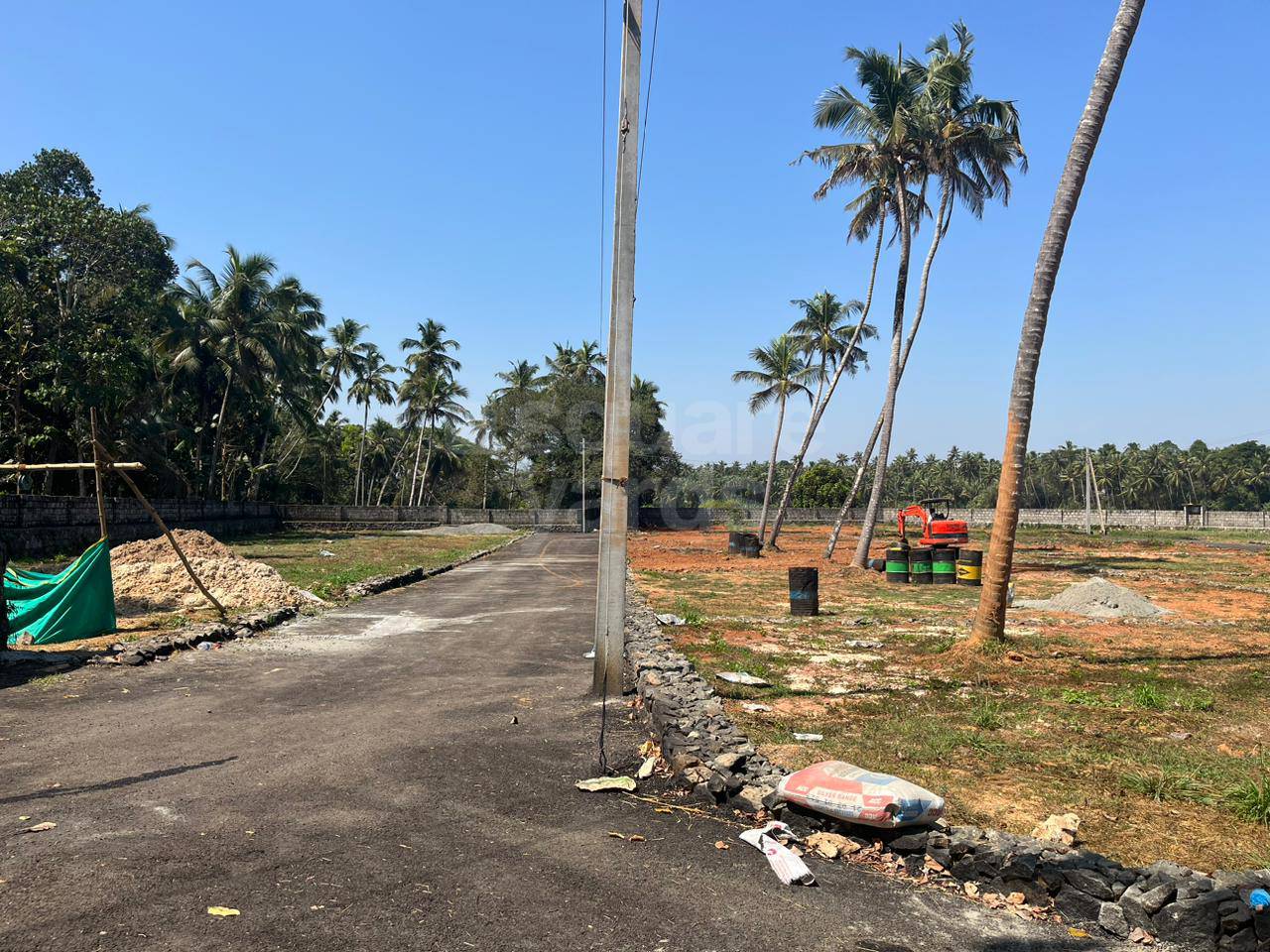 Resale 4 Bedroom 2500 Sq.Ft. Villa in Mundoor Thrissur 5390162