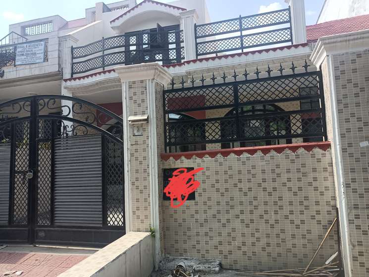 Independent House In Sec 8 Faridabad