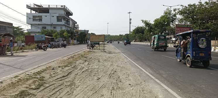 District Lucknow Para Road Carner Plot On Highway Commercial Use