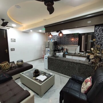 Living Room in 3 BHK Independent House at Janakpuri – for Sale