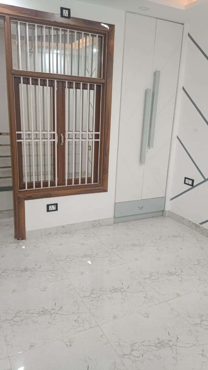 1 Bedroom 500 Sq.Ft. Builder Floor in Dwarka Mor Delhi