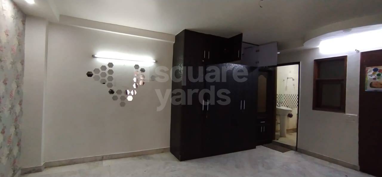 Resale 6 Bedroom 2160 Sq.Ft. Independent House in Govindpuri Delhi