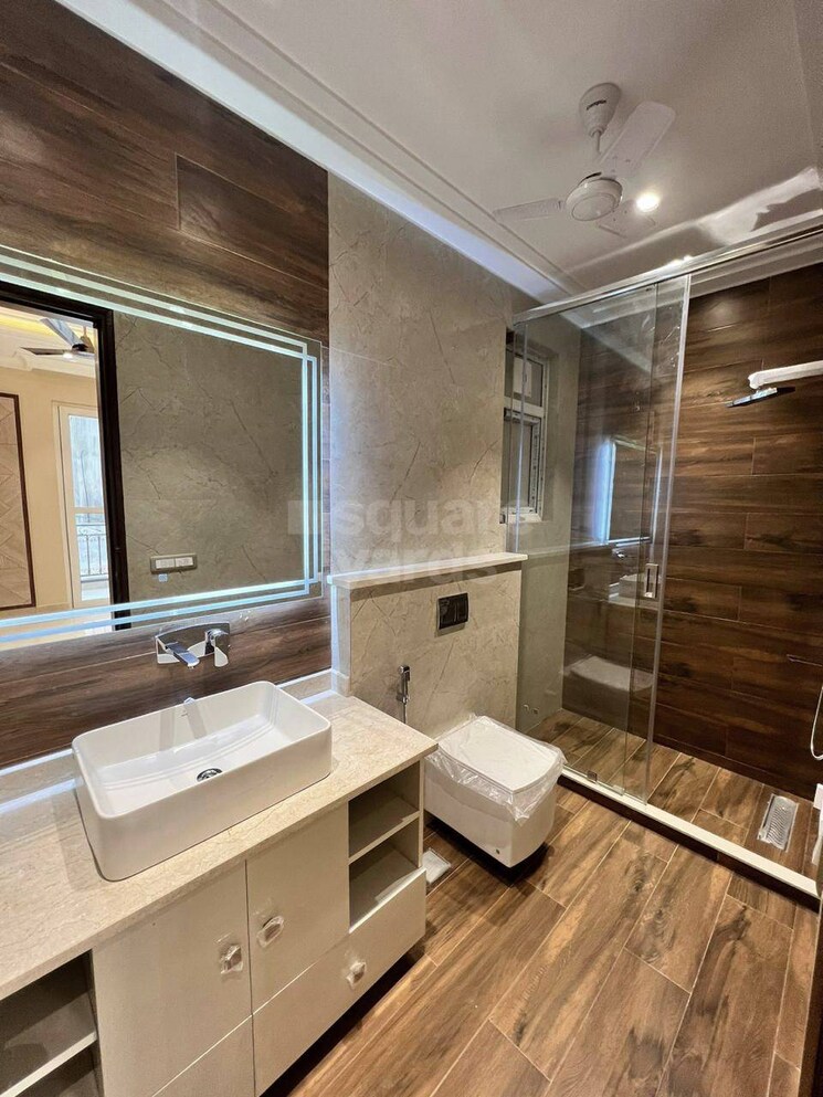 Bathroom, sector 40 3 Bedroom 263 Sq.Yd. Builder Floor In Sector 40 Gurgaon 5466347