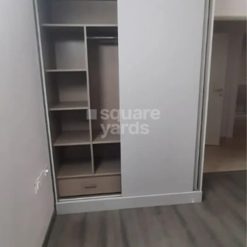 Room in 3 BHK Apartment at M3M Skywalk, Sector 74 – for Rent