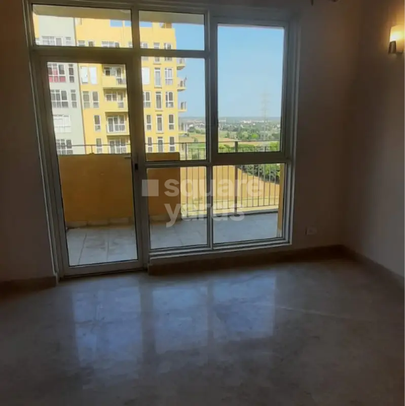 2 BHK + Study Room Apartment For Rent in Ireo The Corridors