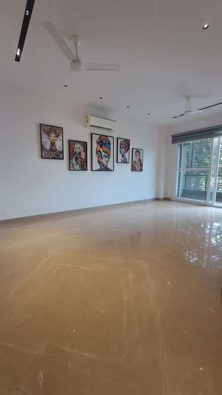 3 Bedroom 240 Sq.Yd. Builder Floor in Sector 52 Gurgaon