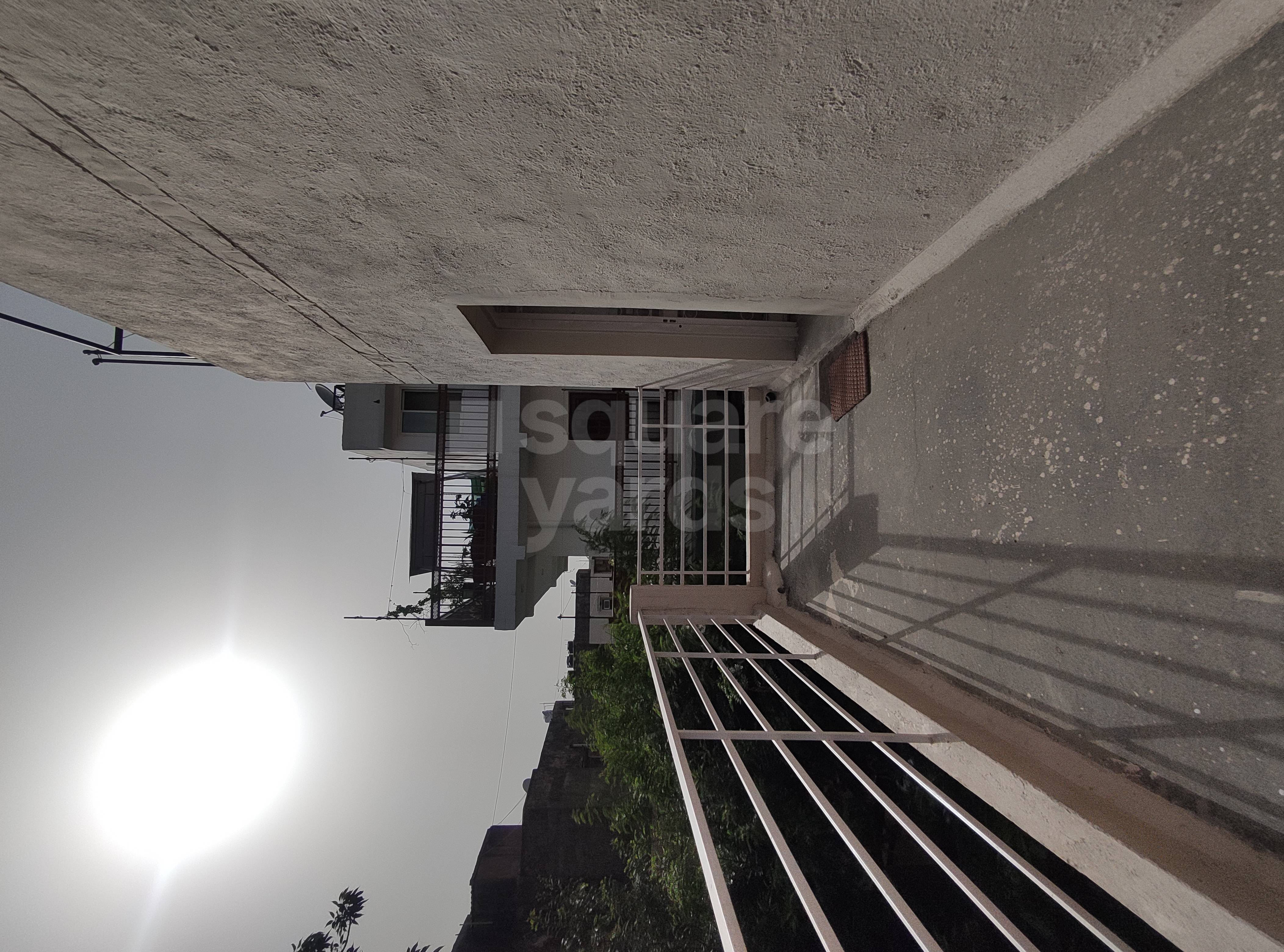 Rental 2 Bedroom 1300 Sq.Ft. Apartment in Saraswati Narmada Ganga