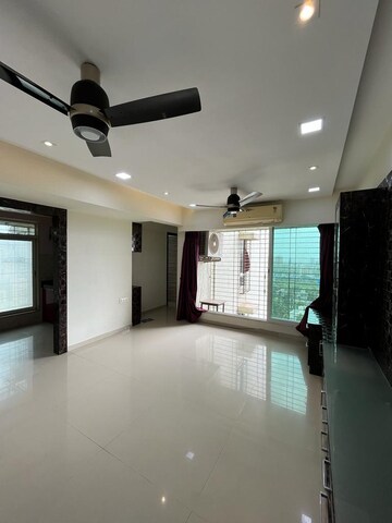 2.5 BHK Apartment For Rent in DLH Orchid, Andheri West