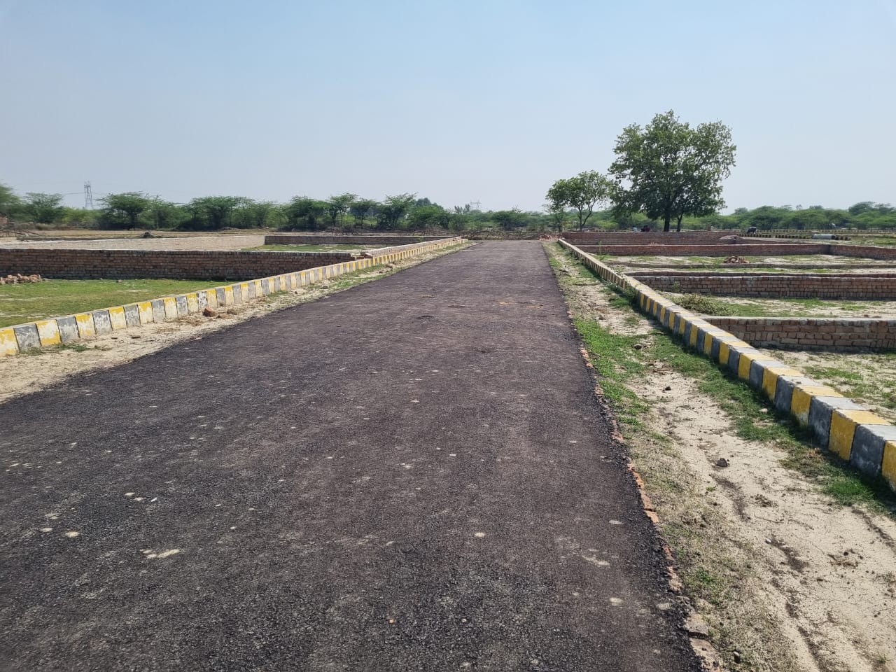 Resale 1000 Sq.Ft. Plot in Nilmatha Lucknow 5476418