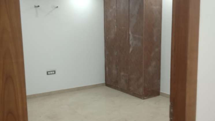 3 Bedroom 200 Sq.Yd. Builder Floor in Green Fields Colony Faridabad