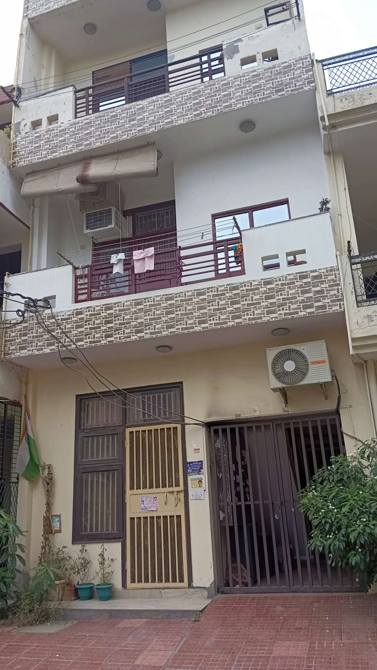 2 Bedroom 65 Sq.Mt. Independent House in Vasundhara Sector 13 Ghaziabad