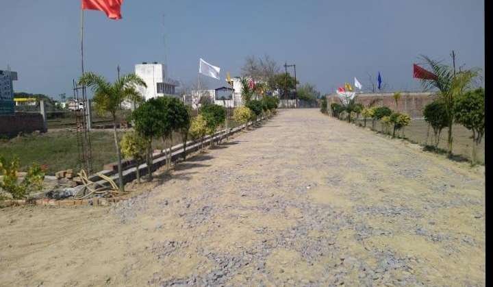 900 Sq.Ft. Plot in Mohan Road Lucknow