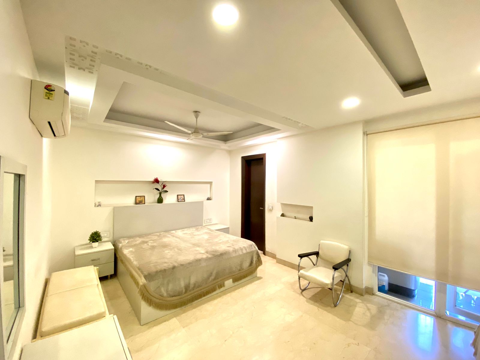 Resale 4 Bedroom 6500 Sq.Ft. Builder Floor in RWA Saket Block J, Saket