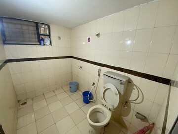 Bathroom in 4 BHK Villa at Lulla Nagar – for Sale