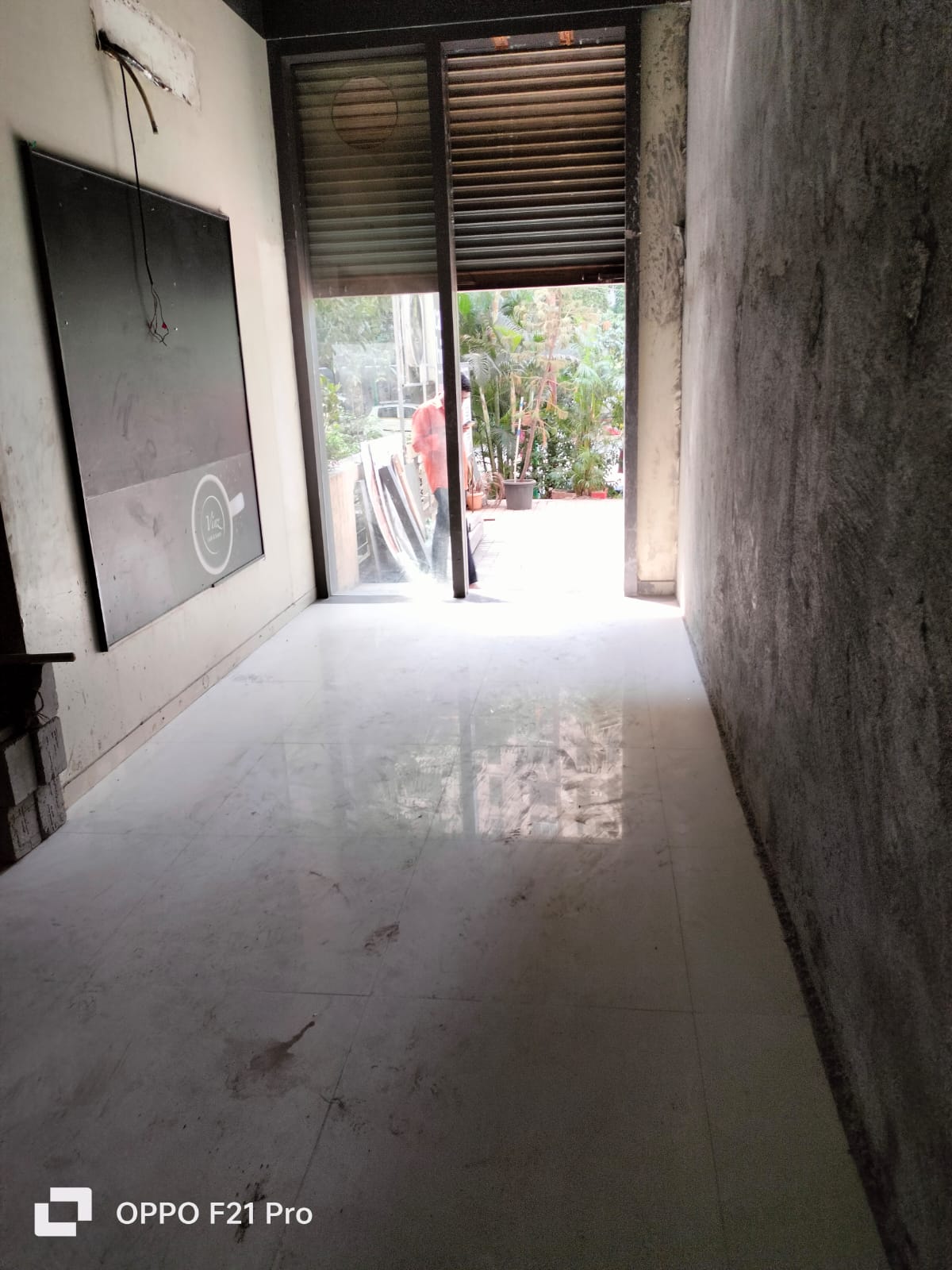 Rental Commercial Shop 250 Sq.Ft. in Rosa Royale, Ghodbunder Road Thane