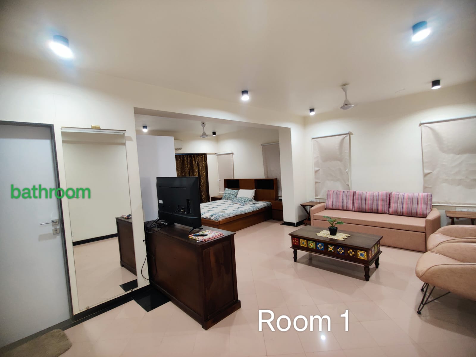 Rental 3 Bedroom 7000 Sq.Ft. Independent House in Bodakdev Ahmedabad