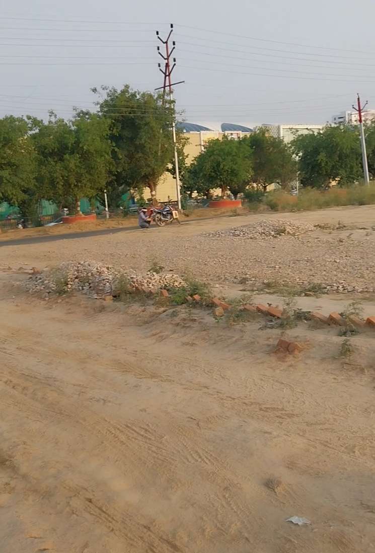 Commercial Land 2000 Sq.Ft. in Sultanpur Road Lucknow