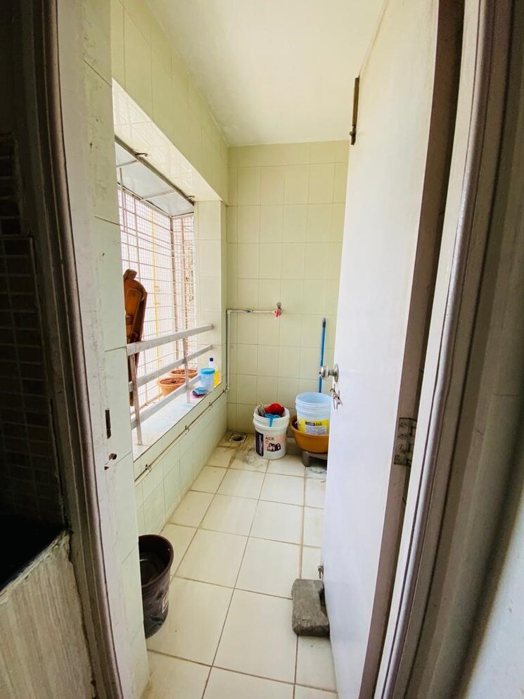 Nearby, kumar-sublime 2 Bedroom 1100 Sq.Ft. Apartment In Kondhwa Pune 5487112