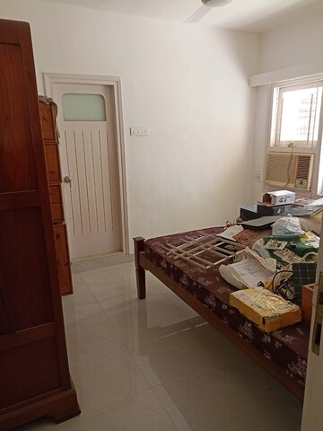Bedroom in 3 BHK Apartment at Yari Road – for Sale
