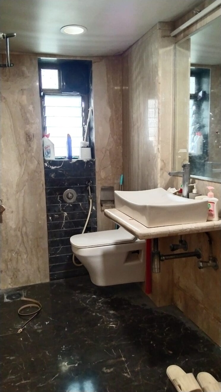 Bathroom, indradarshan-ii 2 Bedroom 950 Sq.Ft. Apartment In Oshiwara Mumbai 5492675