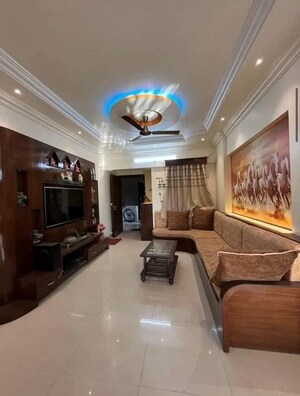 Room in 3 BHK Apartment at Raheja Vistas Phase 1, Nibm – for Sale
