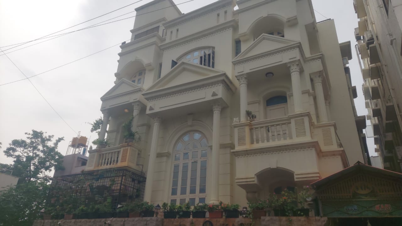 Resale 6+ Bedroom 9000 Sq.Ft. Independent House in Mahalakshmi Layout