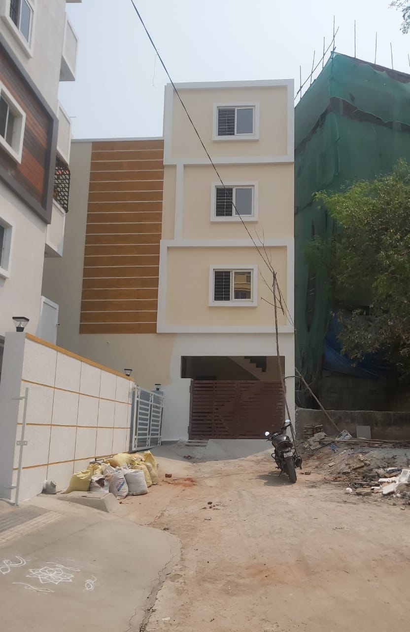 138+ Independent House near Lakshmi Dental Clinic, Manikonda Hyderabad