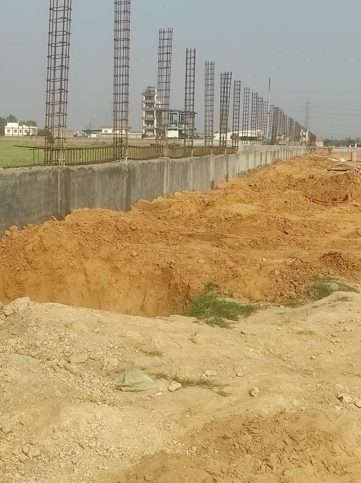 Commercial Land 450 Sq.Yd. in Sikri Faridabad