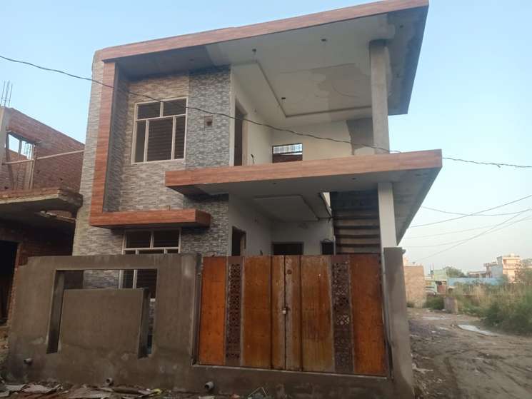 2 Bedroom 1250 Sq.Ft. Independent House in Amar Shaheed Path Lucknow