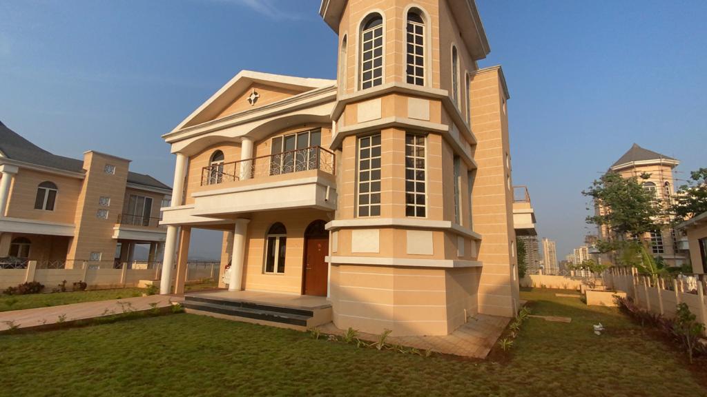 Rental 4 Bedroom 2020 Sq.Ft. Apartment in Hiranandani Estate Rodas