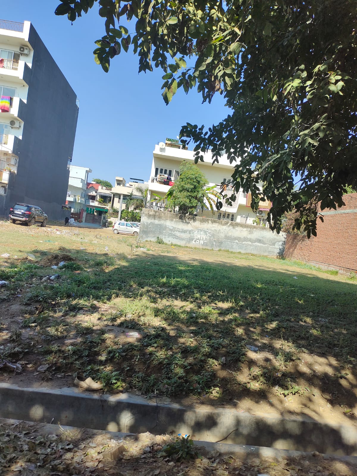 Resale 520 Sq.Yd. Plot in Palam Vihar Gurgaon 5511888