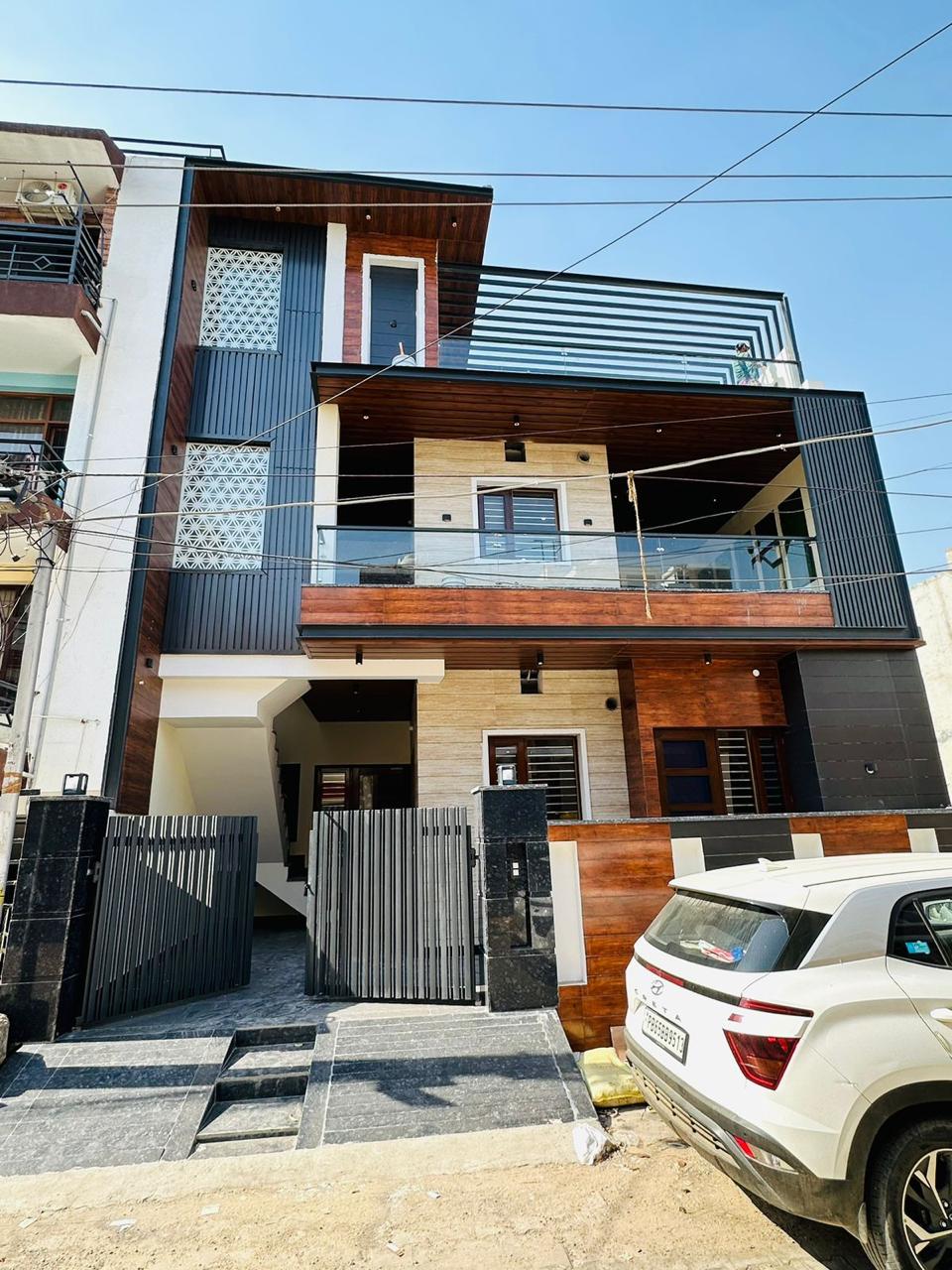 Resale 3 Bedroom 1600 Sq.Ft. Apartment in Ambala Highway Zirakpur 5641680