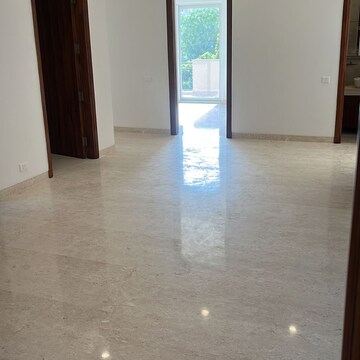  3 BHK Builder Floor at Ansal API Esencia, Sector 67 – for Sale