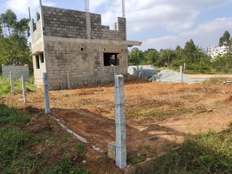 Resale 1600 Sq.Ft. Plot in Hunasamaranahalli Bangalore 5564233