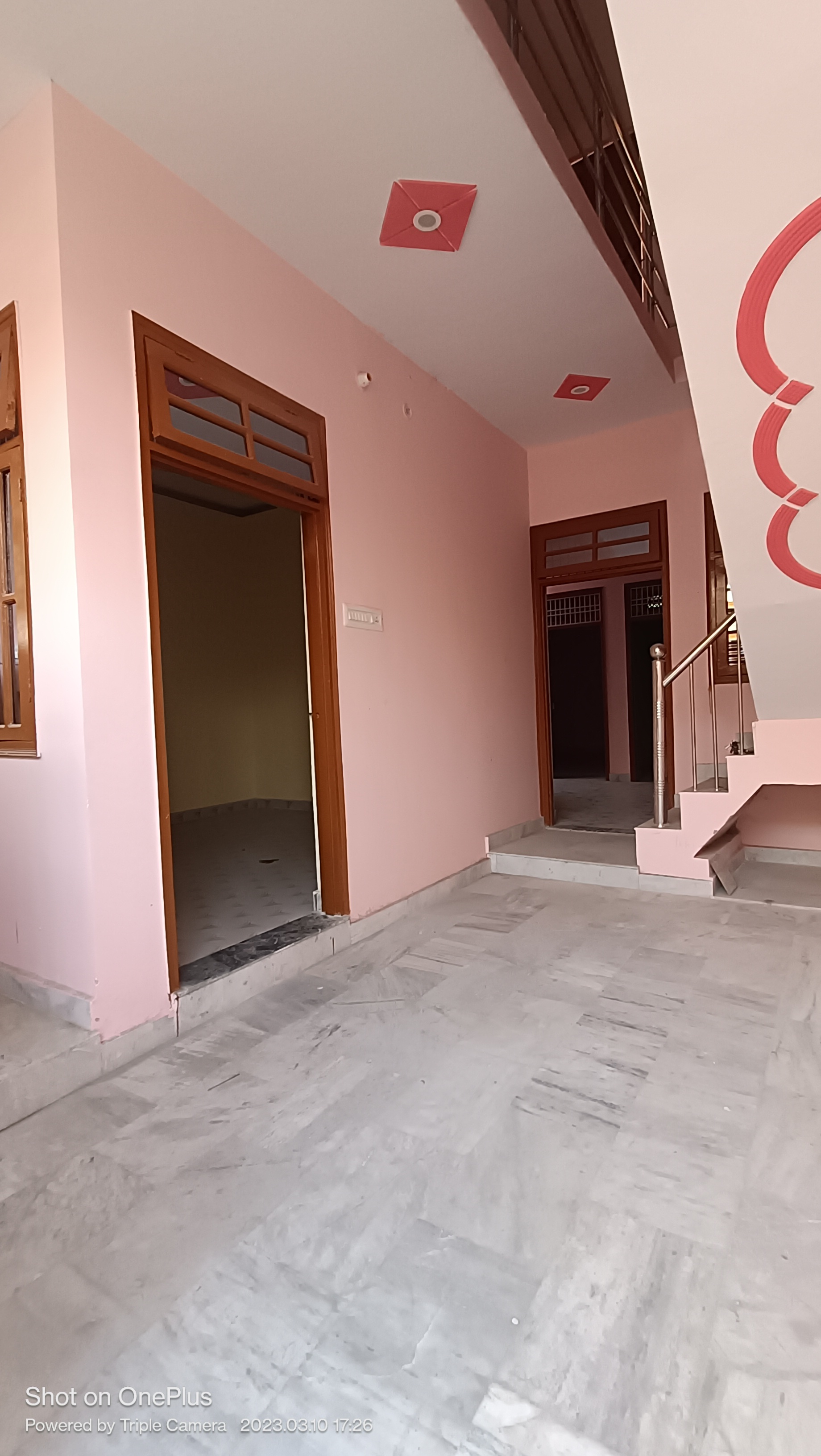 Resale 2.5 Bedroom 800 Sq.Ft. Independent House in Budheshwar Lucknow