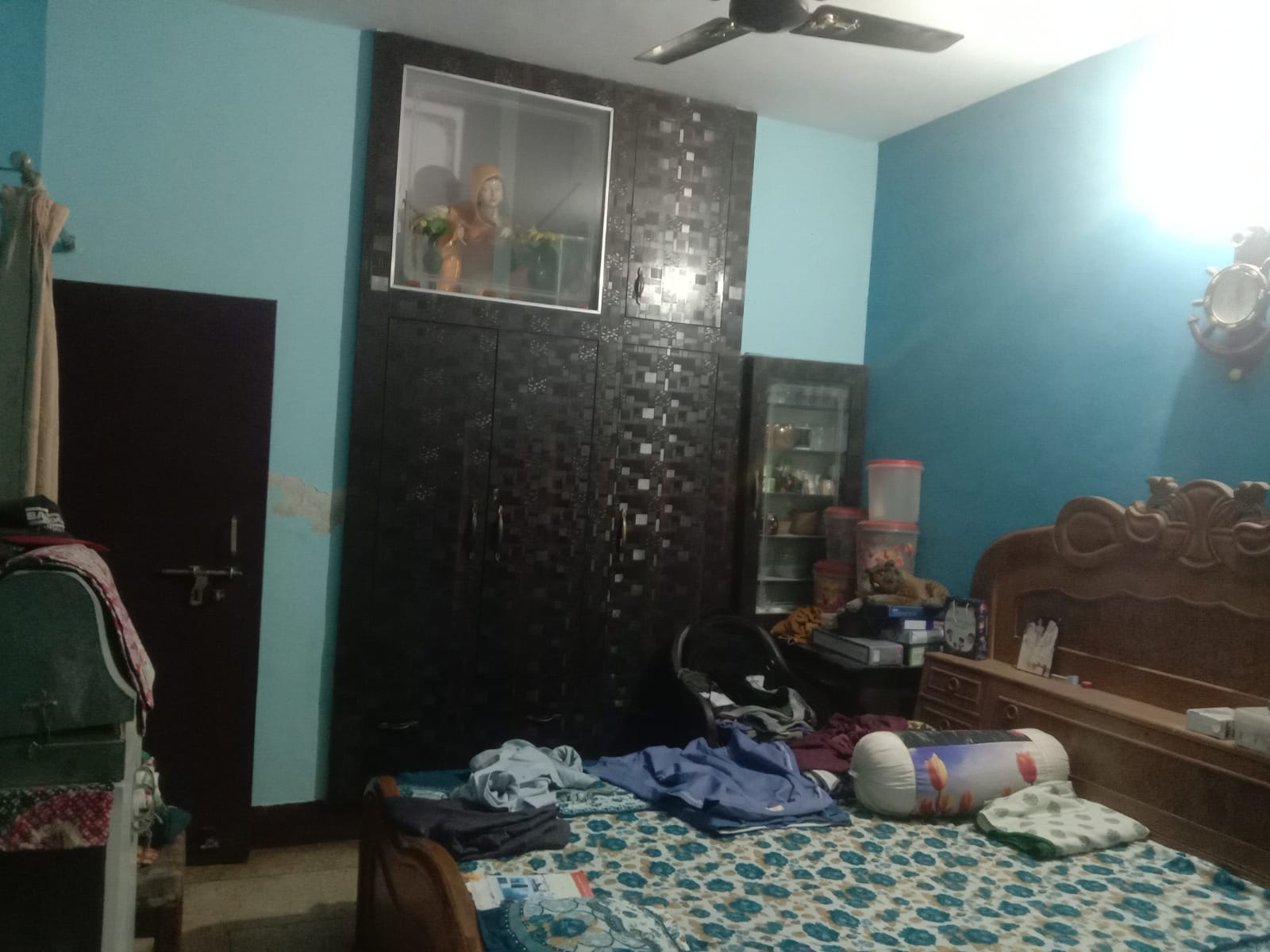 Resale 6+ Bedroom 5000 Sq.Ft. Independent House in Aliganj Lucknow 5748812