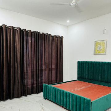 Bedroom in 3 BHK Builder Floor at Sector 15 – for Rent