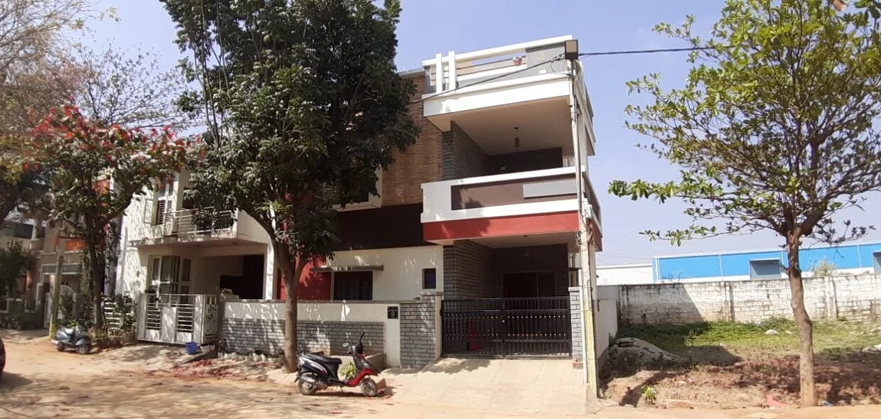 Resale 4 Bedroom 3600 Sq.Ft. Independent House in Banjara Layout