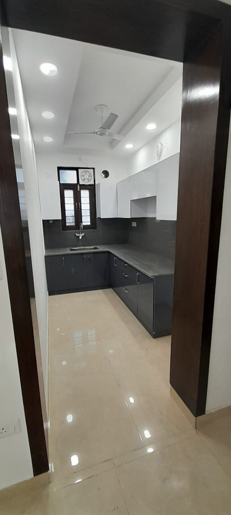 Kitchen, fidato-honour-homes 3 Bedroom 179 Sq.Yd. Builder Floor In Sector 89 Faridabad 5522310