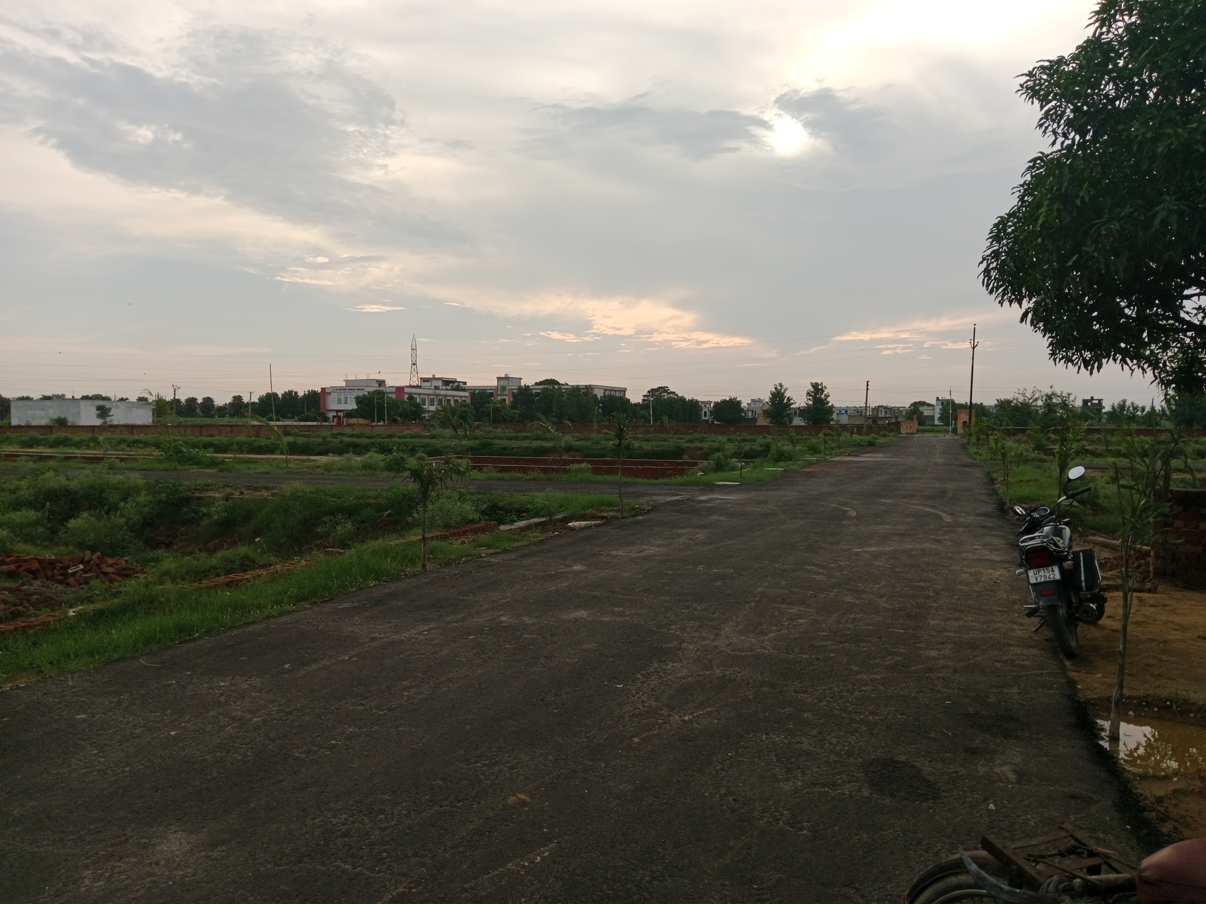 449+ Property for Sale Near Hotel Mayur Deluxe, Doral Meerut