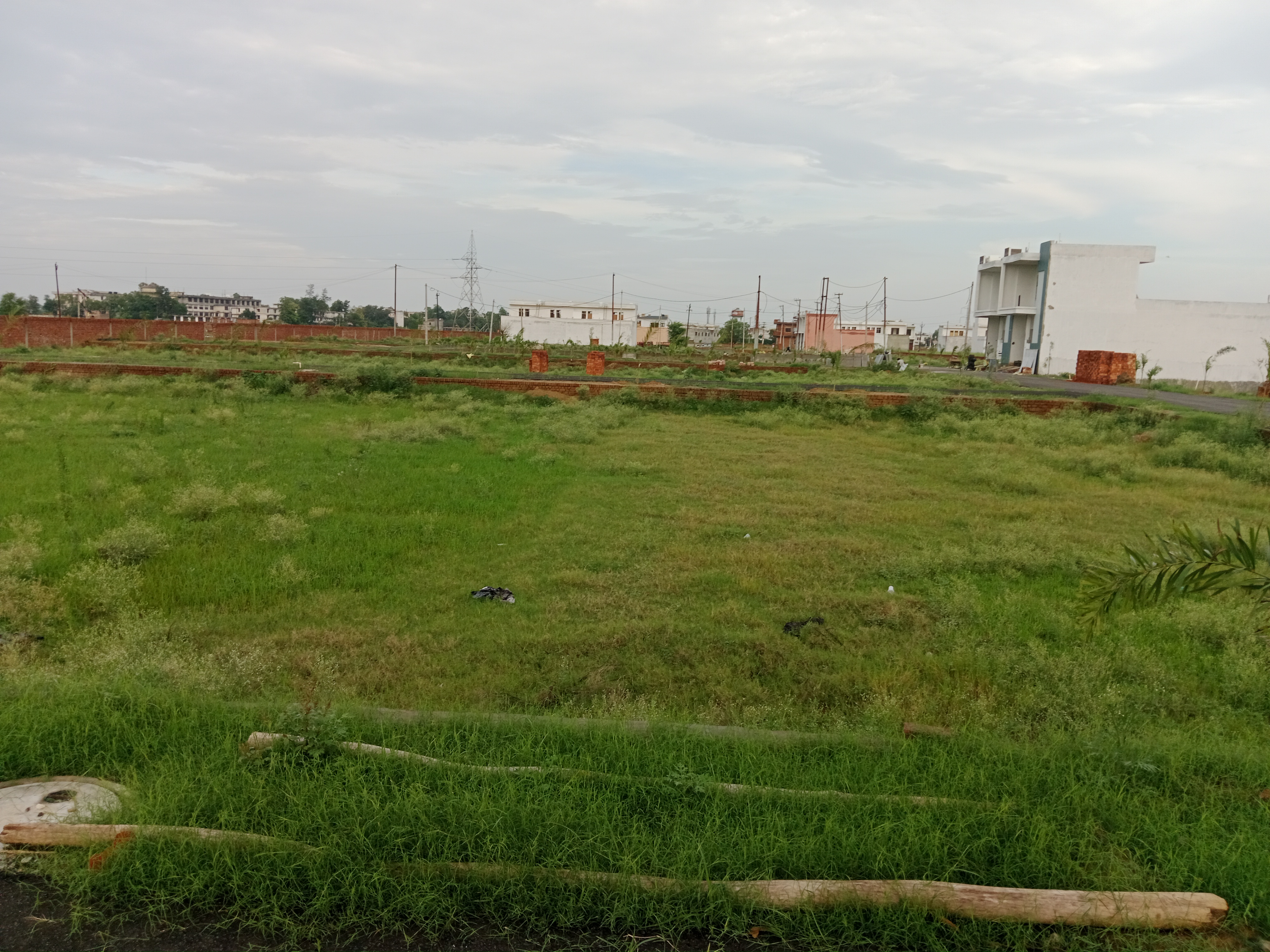 449+ Property for Sale Near Hotel Mayur Deluxe, Doral Meerut