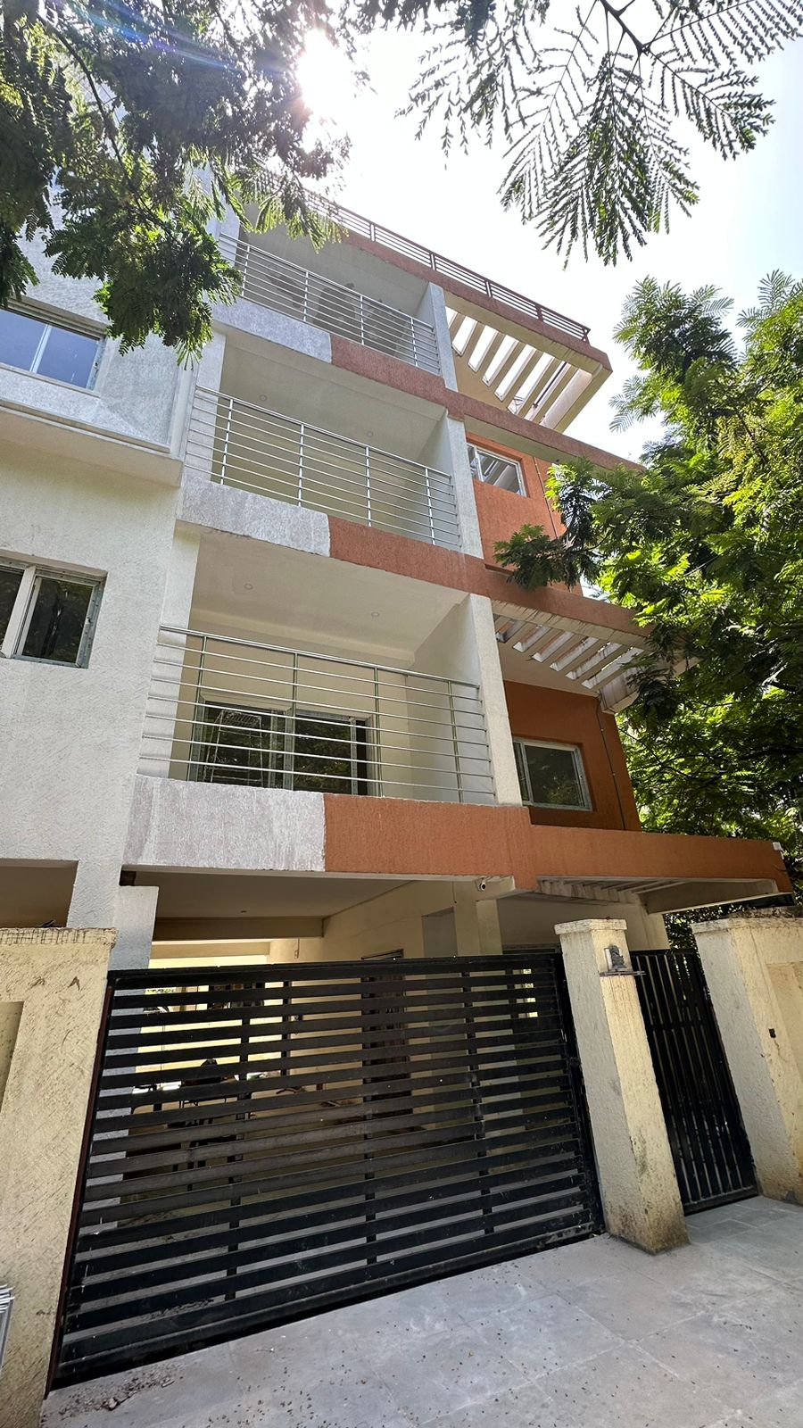 Rental 6 Bedroom 5000 Sq.Ft. Independent House in Kiran Residency