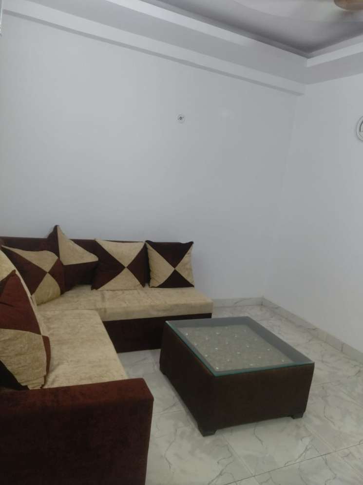 1 Bedroom 600 Sq.Ft. Builder Floor in Sector 73 Noida