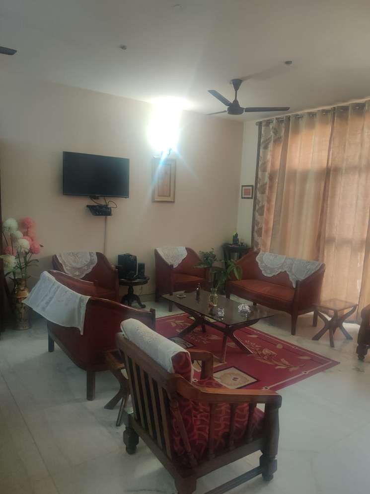 4 Bedroom 150 Sq.Yd. Independent House in Palam Vihar Gurgaon