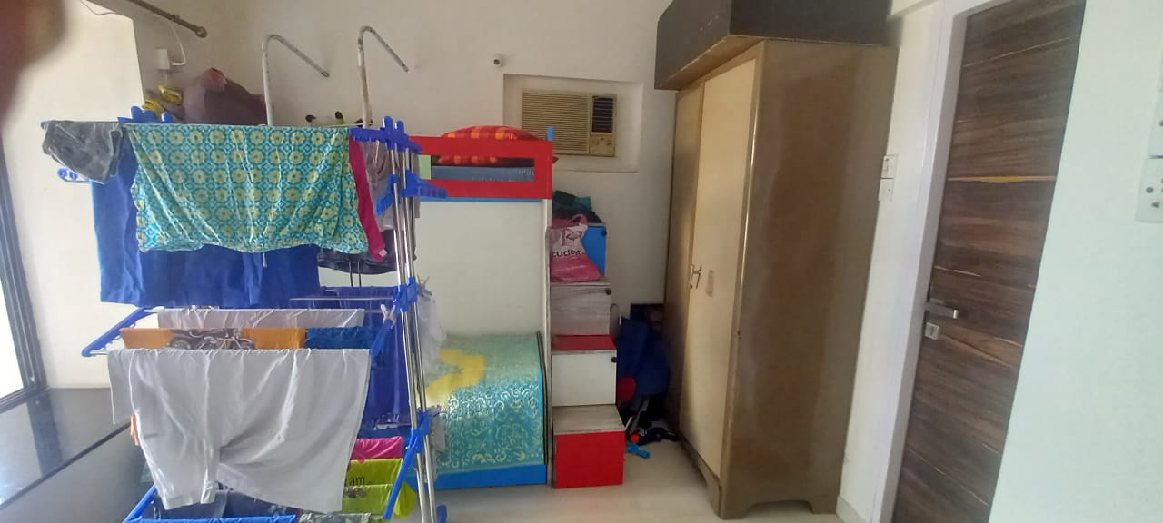 Rental 3 Bedroom 1165 Sq.Ft. Apartment in Lokhandwala Whispering Palms, Kandivali East Mumbai