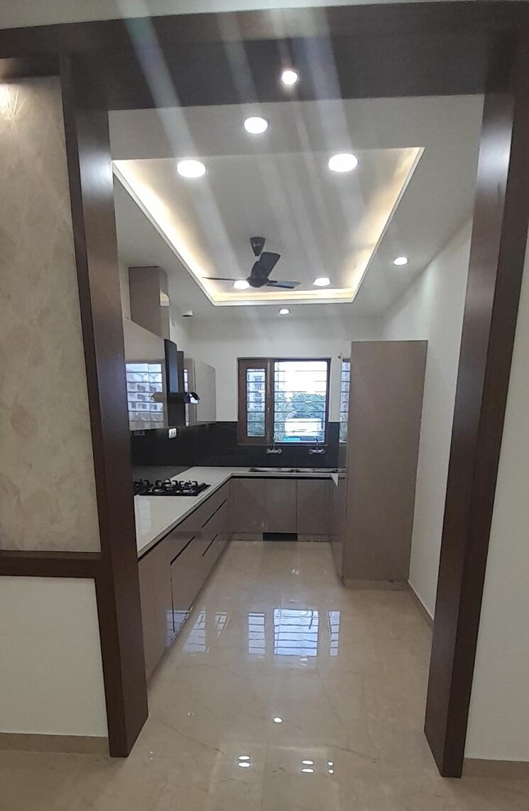 Kitchen, bptp-park-81 4 Bedroom 275 Sq.Yd. Builder Floor In Sector 81 Faridabad 5540290